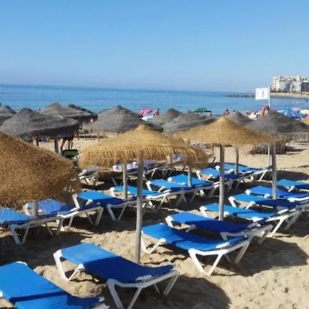 公寓 студия 300 м до центрального пляжа дель кура 托雷维耶哈